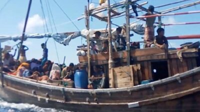 Berita Indonesia menolak pengungsi Rohingya hingga Indonesia catat kasus komunitas Omicron pertama