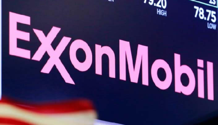 Penduduk desa Indonesia menuduh ExxonMobil bertanggung jawab atas serangkaian pelanggaran hak asasi manusia [File: Richard Drew/AP]