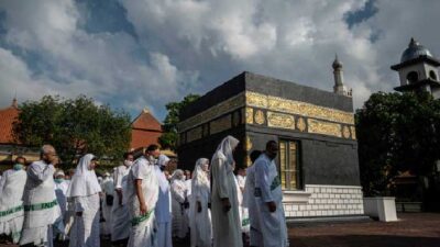 Polisi Saudi tangkap 15 penipu haji dari berbagai negara karena mempromosikan layanan palsu - Lintas 12 Portal Berita Indonesia