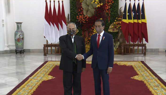Tangkapan layar Presiden Joko Widodo (kanan) menerima kunjungan kehormatan dari Presiden Republik Demokratik Timor Leste José Manuel Ramos-Horta di Istana Kepresidenan Bogor, Jawa Barat, Selasa, 19 Juli 2022. [Foto: LINTAS12/L12]