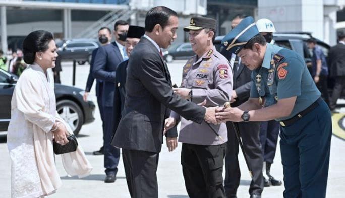 Jokowi dan Ibu Negara Tinggalkan Indonesia sesaat sebelum meninggalkan Indonesia menuju Hannover, Jerman