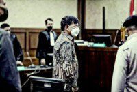 Mantan Menteri Komunikasi Johnny G Plate menghadiri persidangan korupsinya di Pengadilan Tipikor di Jakarta Pusat pada 4 Juli 2023.