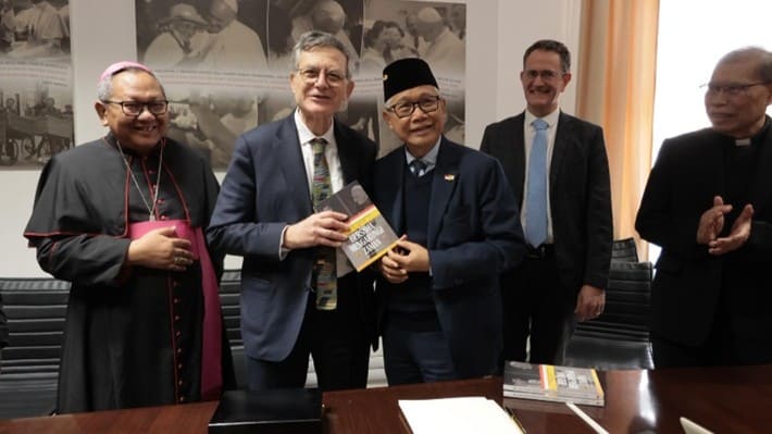 Bahasa Indonesia Resmi Masuk Vatican News: Indonesia Negara Pertama ASEAN yang Diakui Vatikan