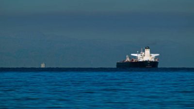 Ekspor minyak negara-negara Teluk bisa terhenti dalam beberapa minggu