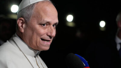 Paus menyerukan gencatan senjata di Timur Tengah