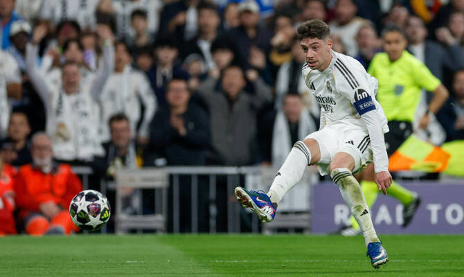 Real Madrid mengamuk: Hat-trick Valverde mengejutkan Man City