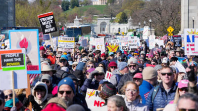 Unjuk Rasa "No Kings" Anti-Trump Meluas di 3.200 Kota AS, Jutaan Warga Turun ke Jalan