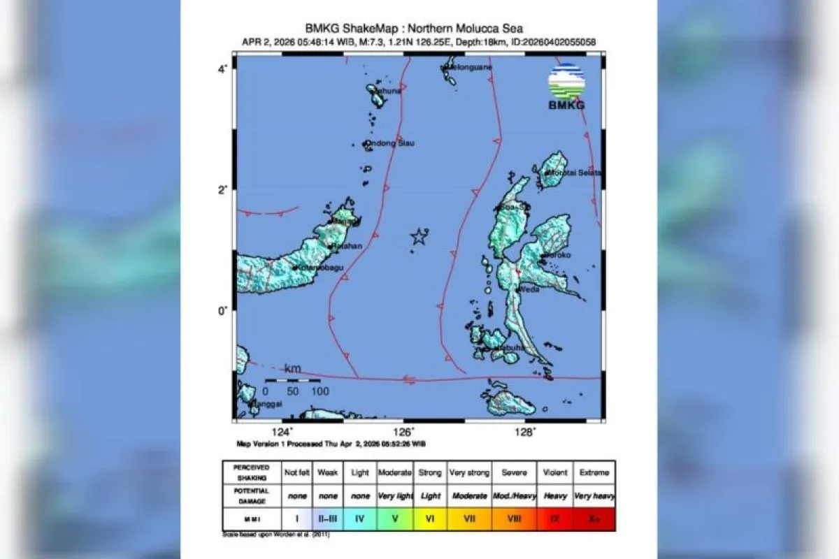 BMKG merilis pusat gempa yang terjadi di antara Provinsi Maluku Utara dan Sulawesi Utara.