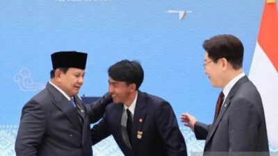 Prabowo Tepuk Punggung Sugianto, Pahlawan Indramayu Penyelamat 7 Lansia dari Kebakaran Hutan Korsel