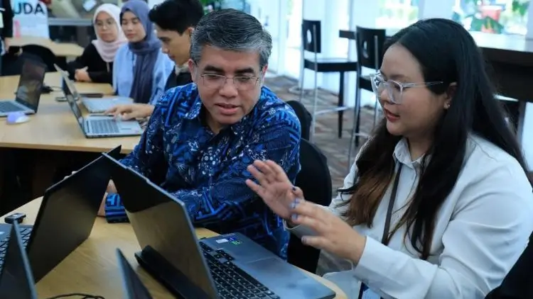Program Magang Nasional Bisa Redam Ketegangan Sosial Gen Z, Pengamat UGM: Investasi Sosial yang Tepat