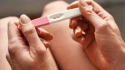 Jangan Terburu-Buru! Ini Alasan Harus Menunggu 6–7 Hari Setelah Telat Haid untuk Tes Kehamilan Akurat