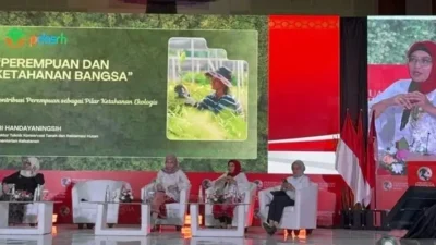 Perempuan Garda Depan Jaga Lingkungan dan Perkuat Literasi Digital Keluarga