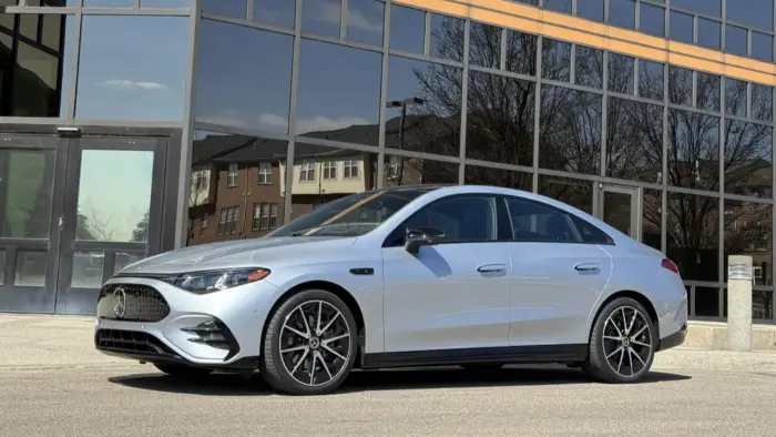 Mercedes CLA 250+ Electric Tantang Tesla dengan Interior Mewah di Kelas Entry Level EV